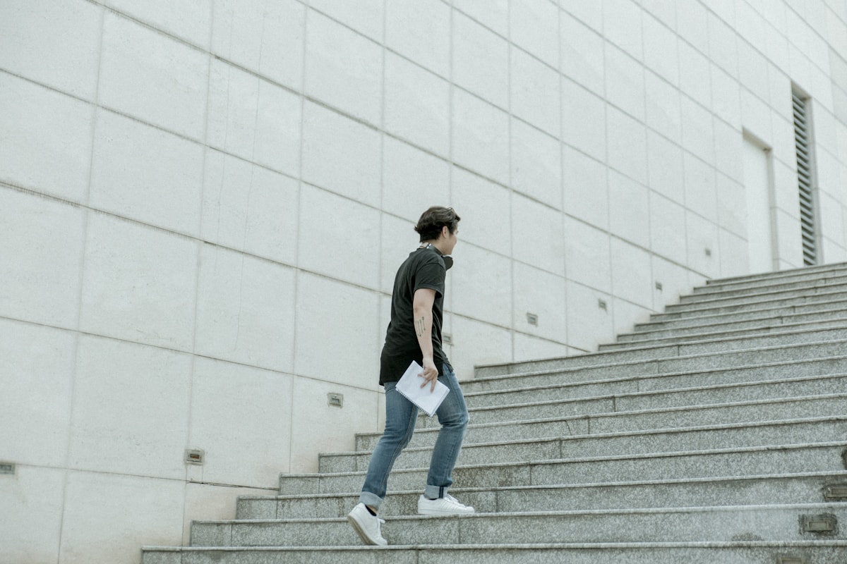 The 10,000-Step Trap: Why Walking Won't Save Your Muscles After 40