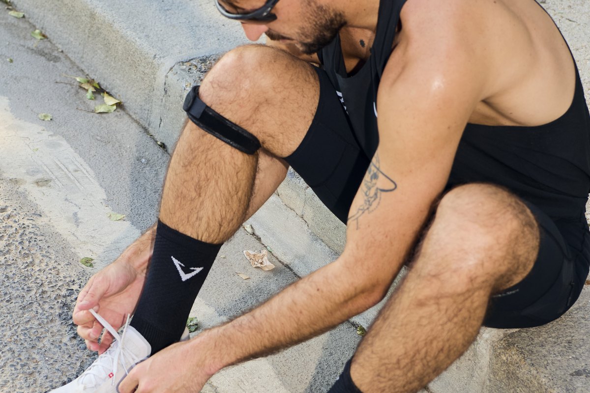 Athletic Taping vs Compression Socks: What Is the Difference?