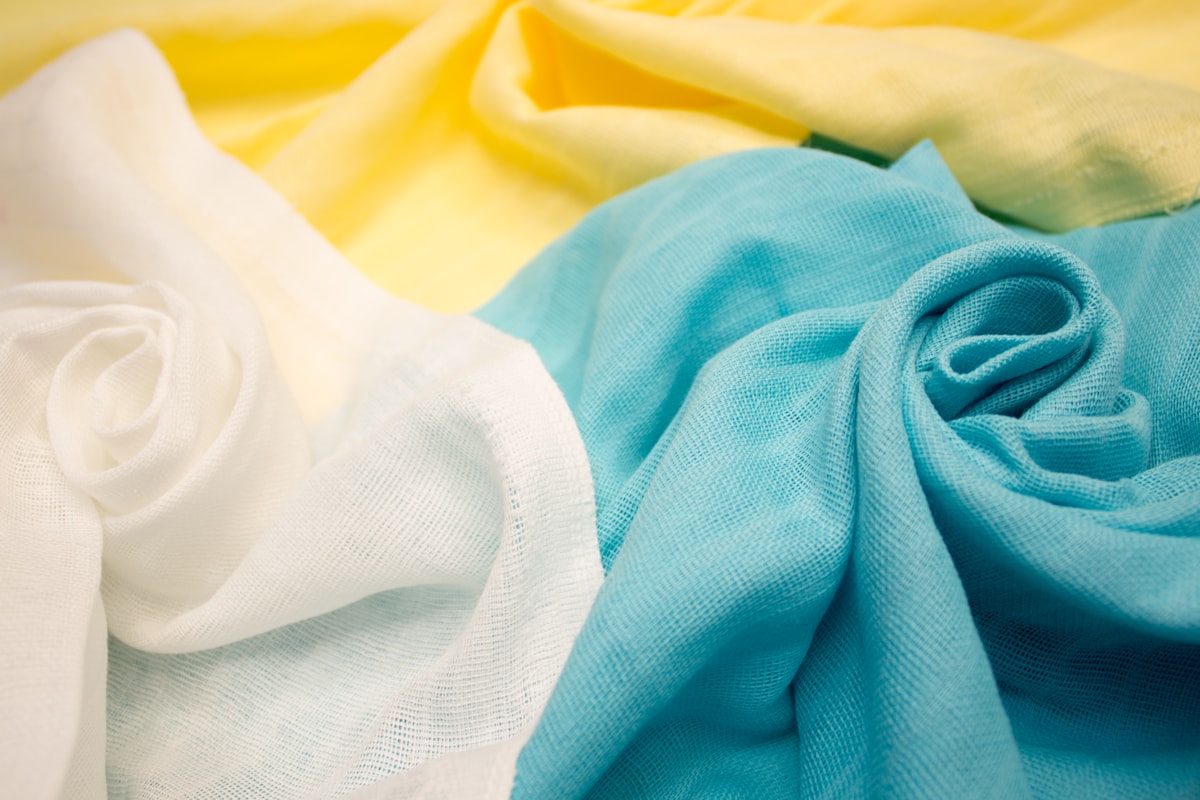 Cotton vs Synthetic Running Socks: Which Should You Wear?