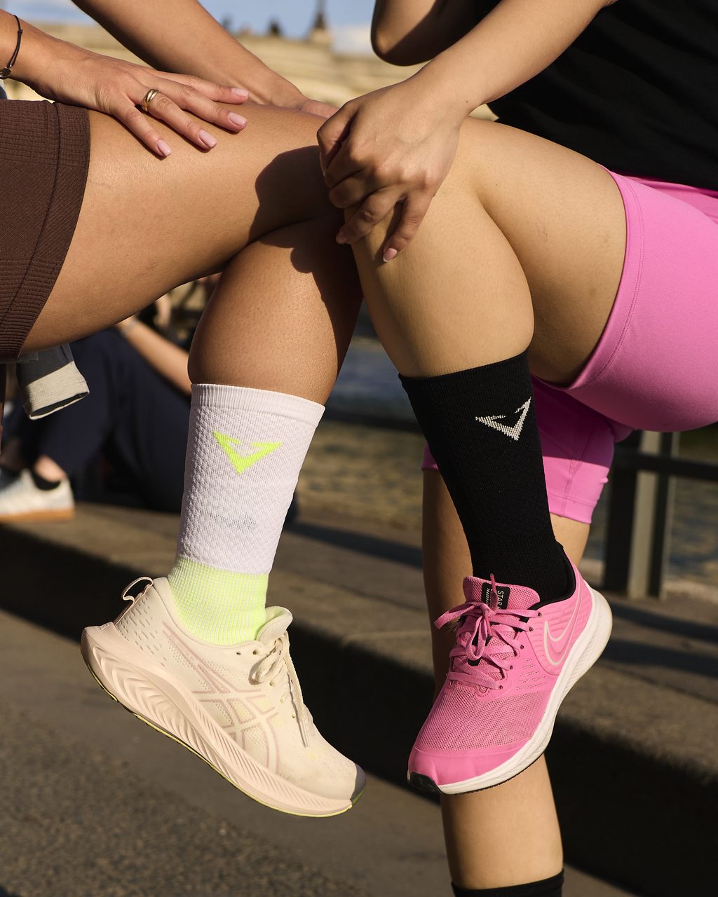 VANTAGE V1 vs V1 Pro: Which Sock Should You Buy?